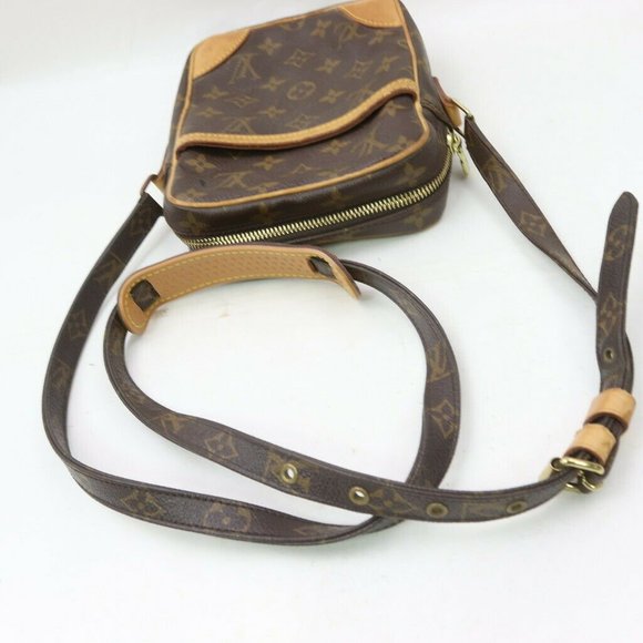 Louis Vuitton Danube Handbag Monogram Canvas - Picture 7 of 10